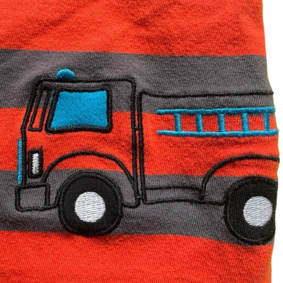 Carter’s Fire Truck Romper 🚒 - Picture 3 of 4
